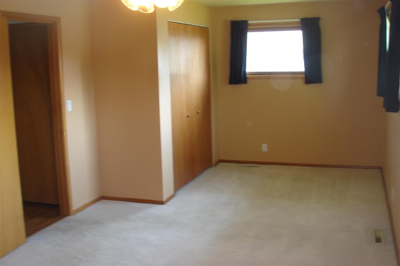 8609 E Sharp - Photo 8