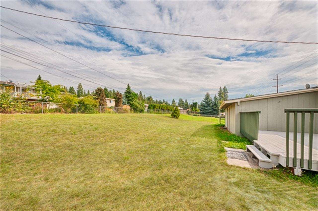 2304 W Francis Ave - Photo 14