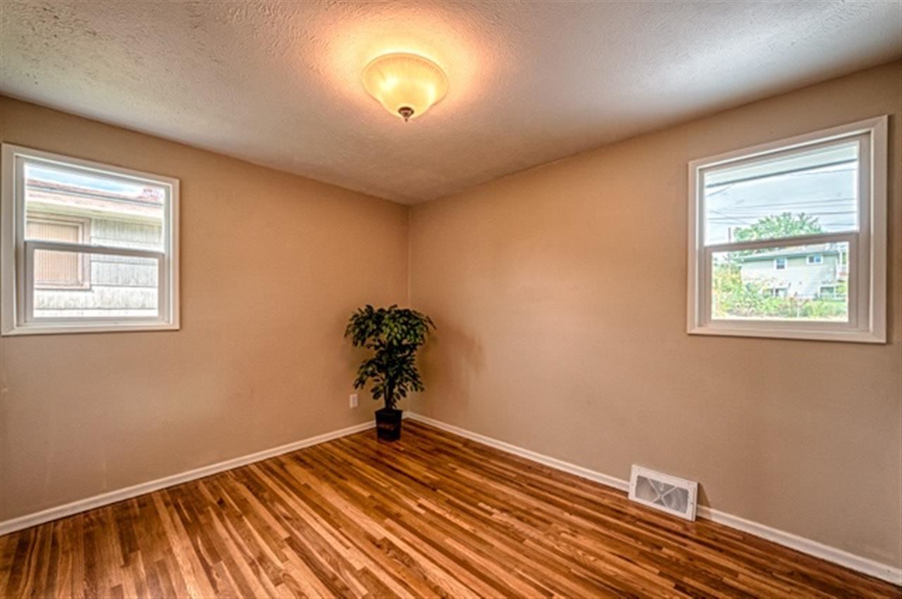 2304 W Francis Ave - Photo 7