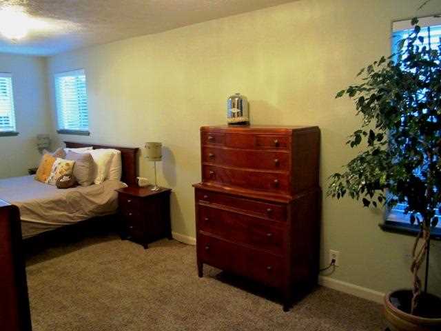 2726 W Midwick Ave - Photo 10