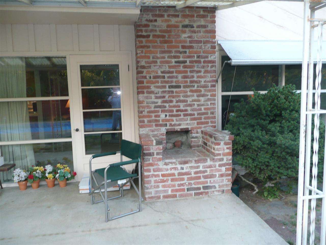 103 W 39th - Photo 18
