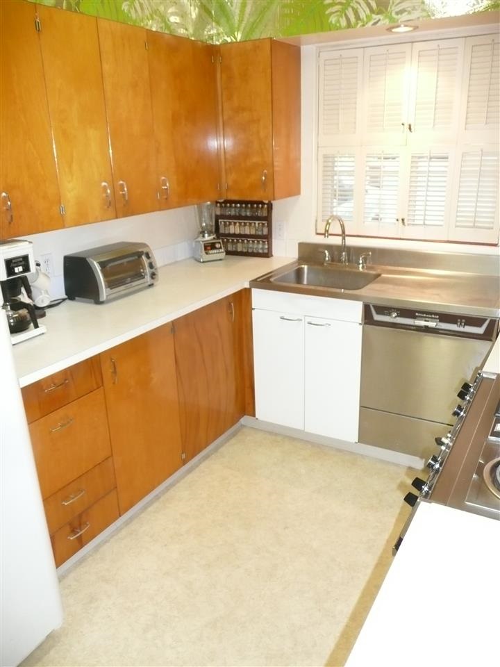 103 W 39th - Photo 10