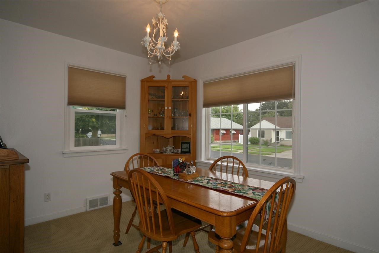 123 E Kiernan Ave - Photo 3