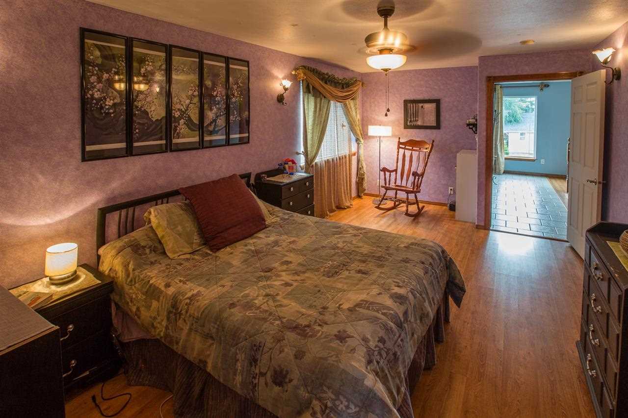 2328 W Kiernan Ave - Photo 12