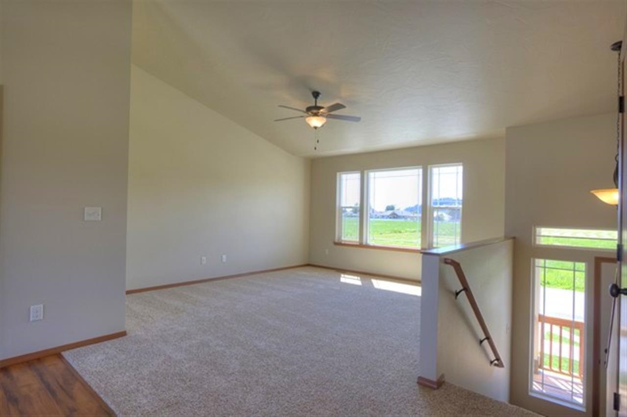 5209 N Avalon Ct - Photo 5