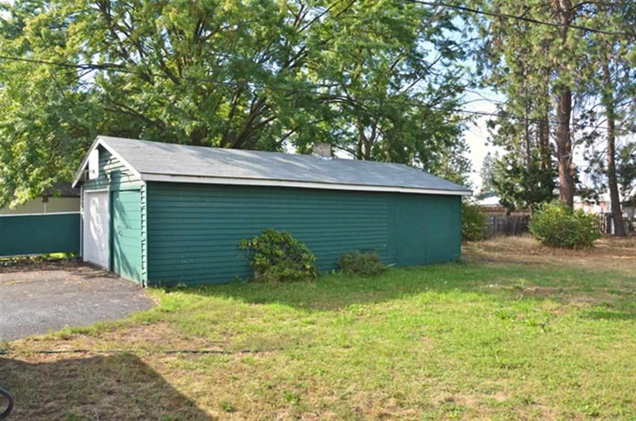 5731 N Bemis St - Photo 3