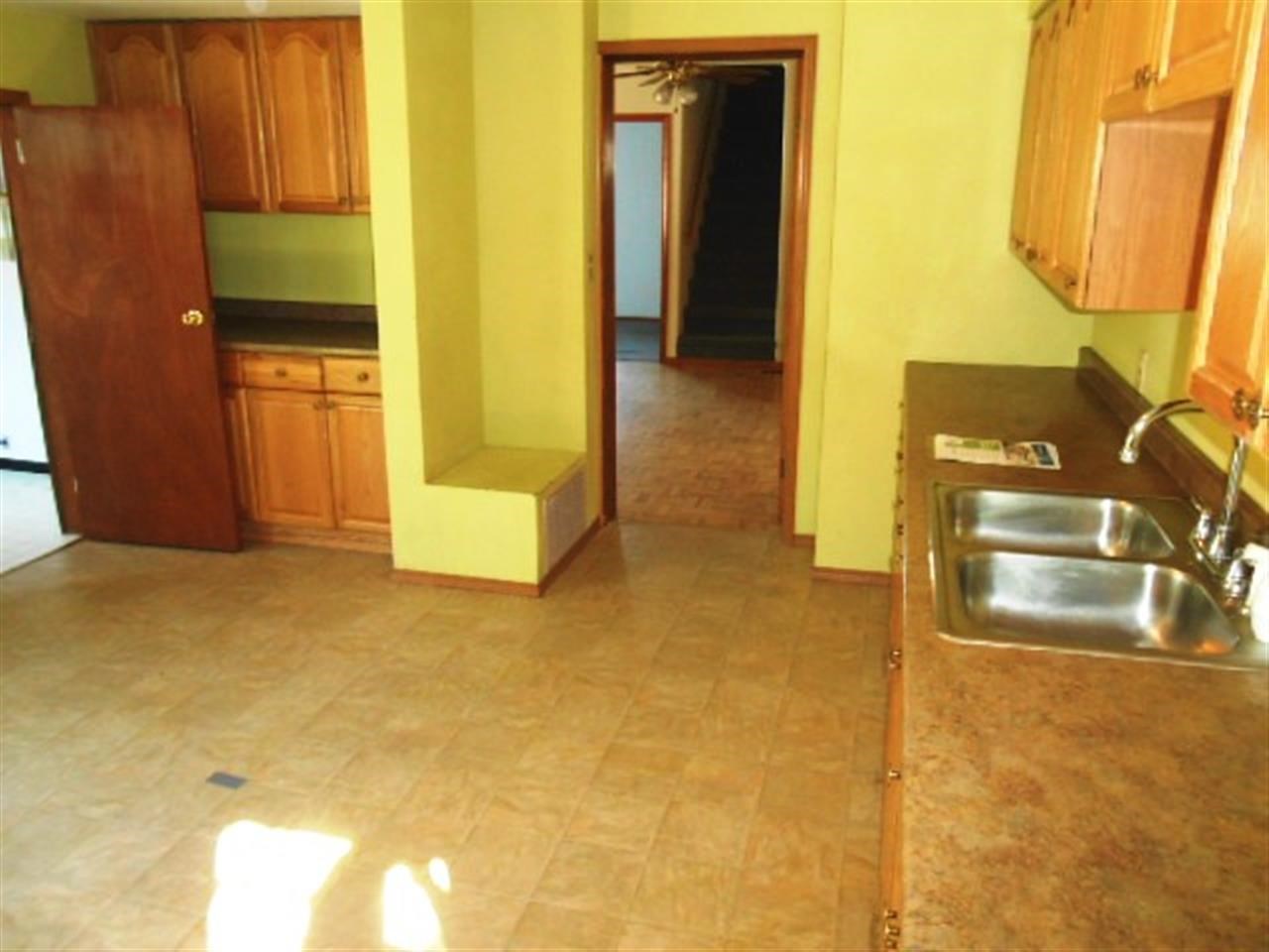 4911 N Smith St - Photo 3