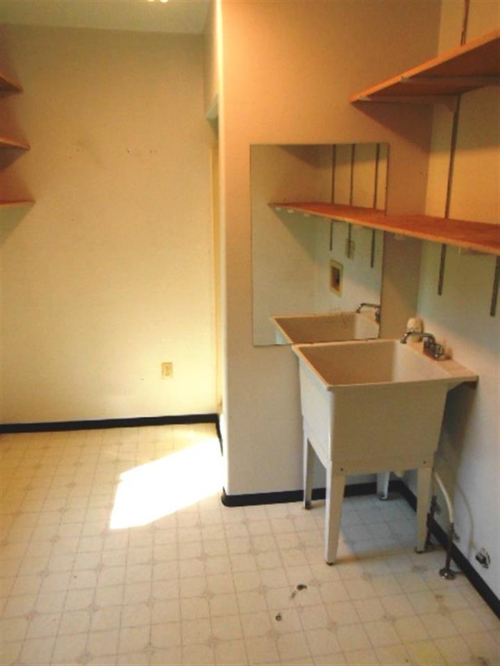 4911 N Smith St - Photo 6