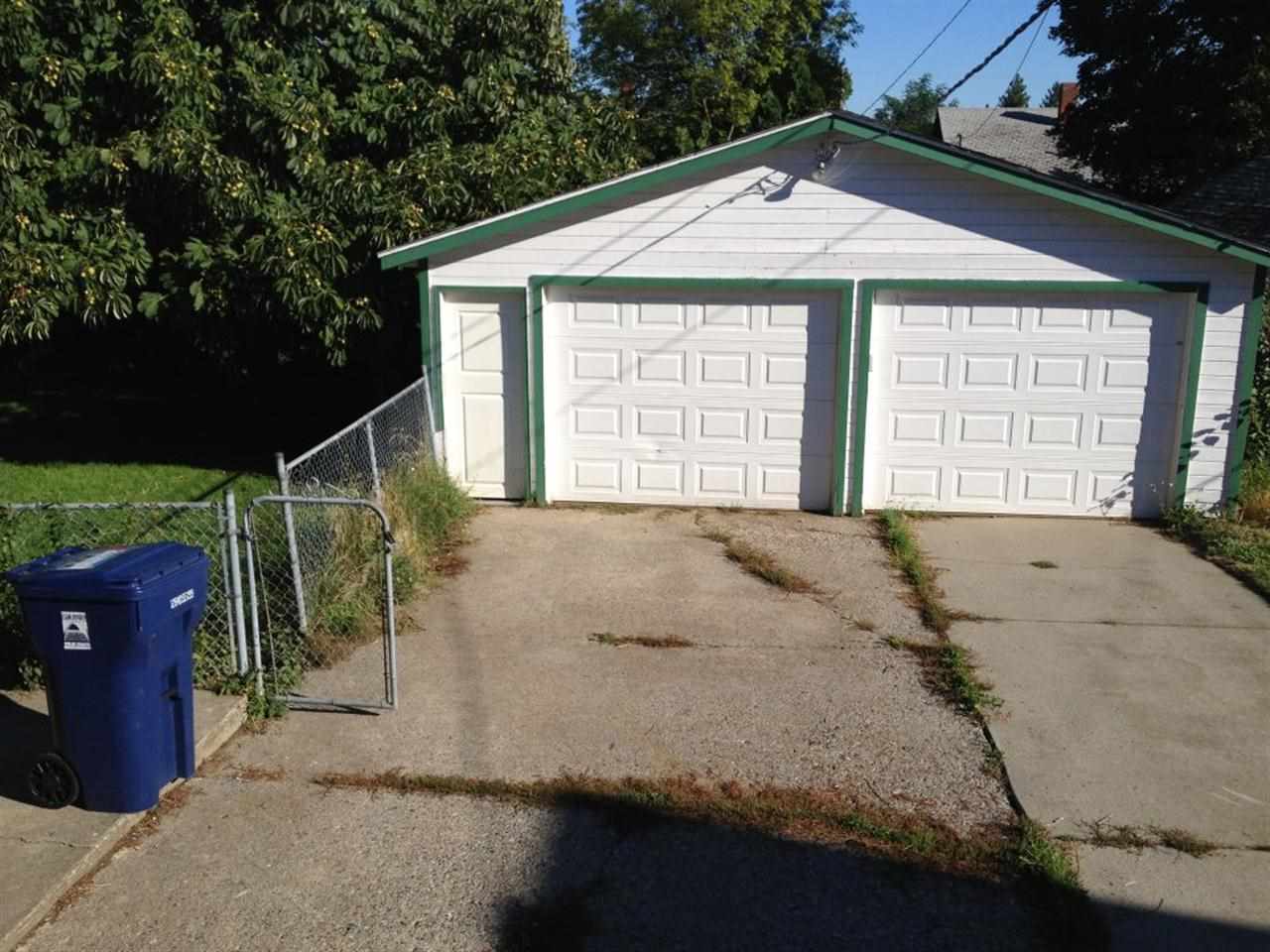 619 E 32ND - Photo 19