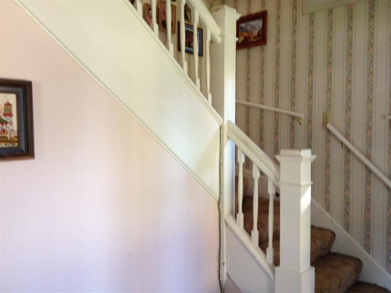 619 E 32ND - Photo 4