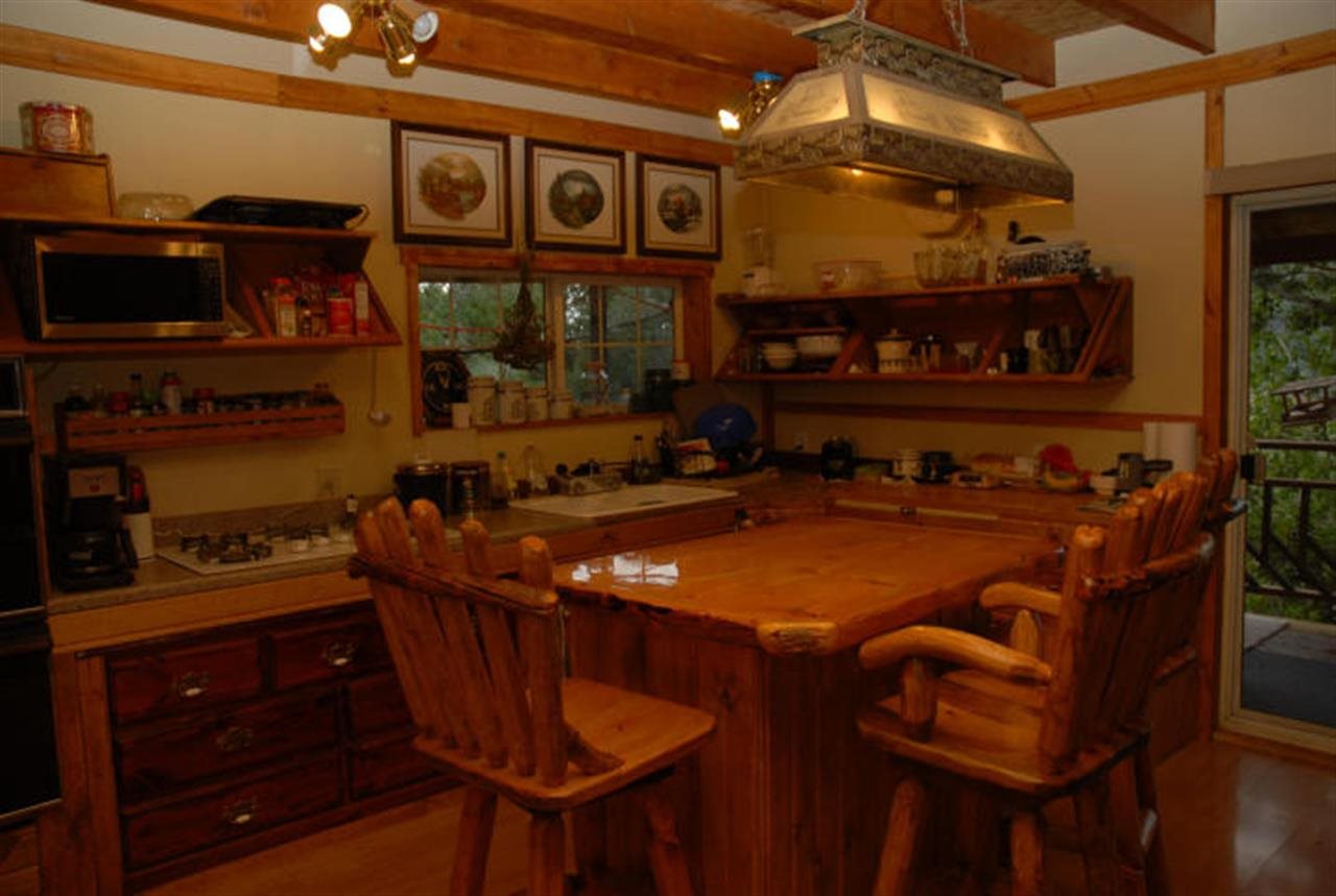 2867 PLEASANT VALLEY Rd - Photo 4