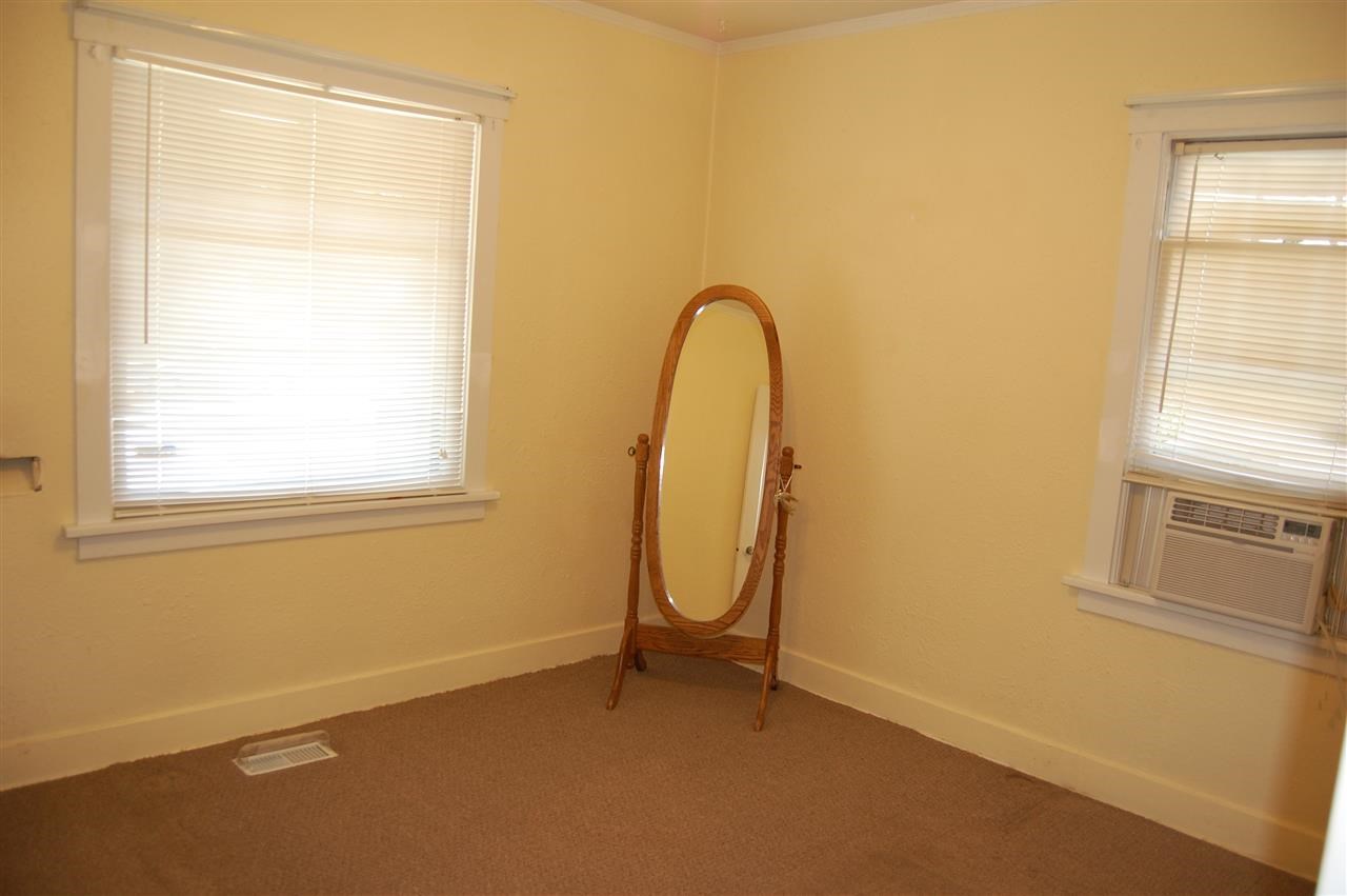 2924 W Fairview Ave - Photo 8