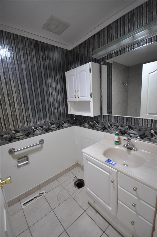 2314 E ROWAN Ave - Photo 6
