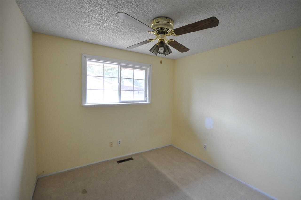 2314 E ROWAN Ave - Photo 7