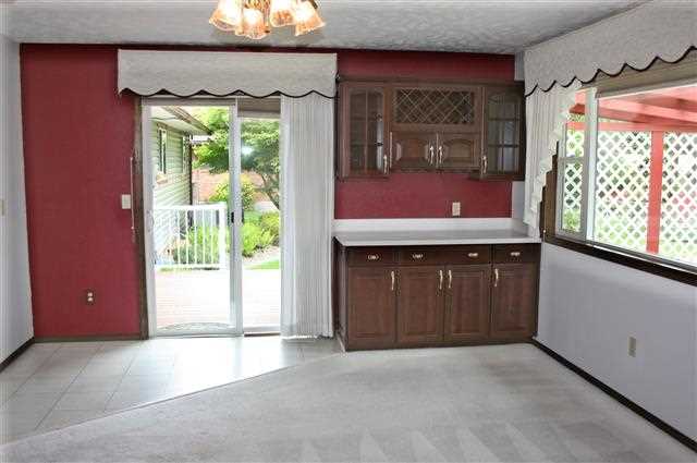 11319 E 29TH Ave - Photo 8