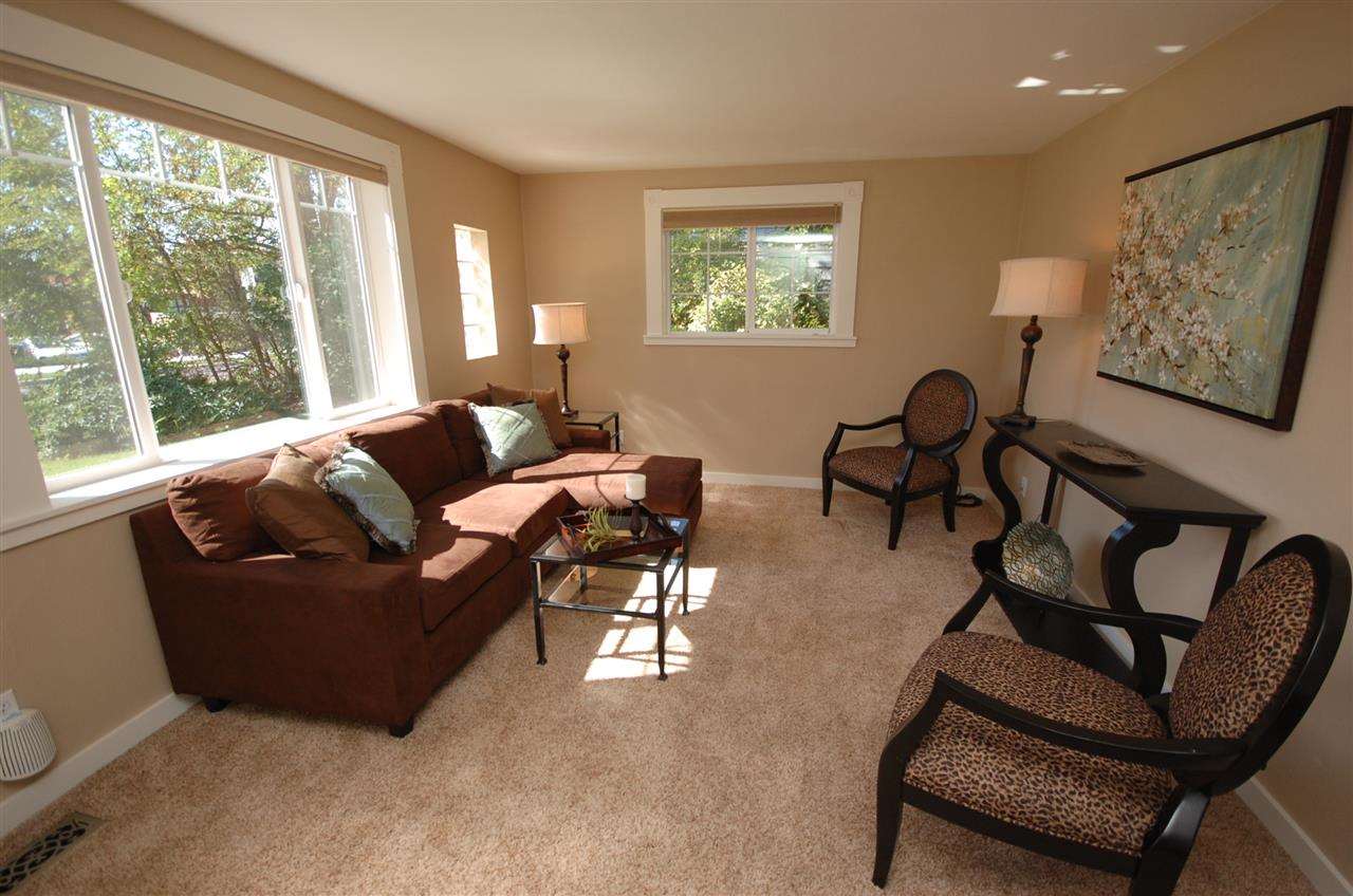 621 E 37th - Photo 3