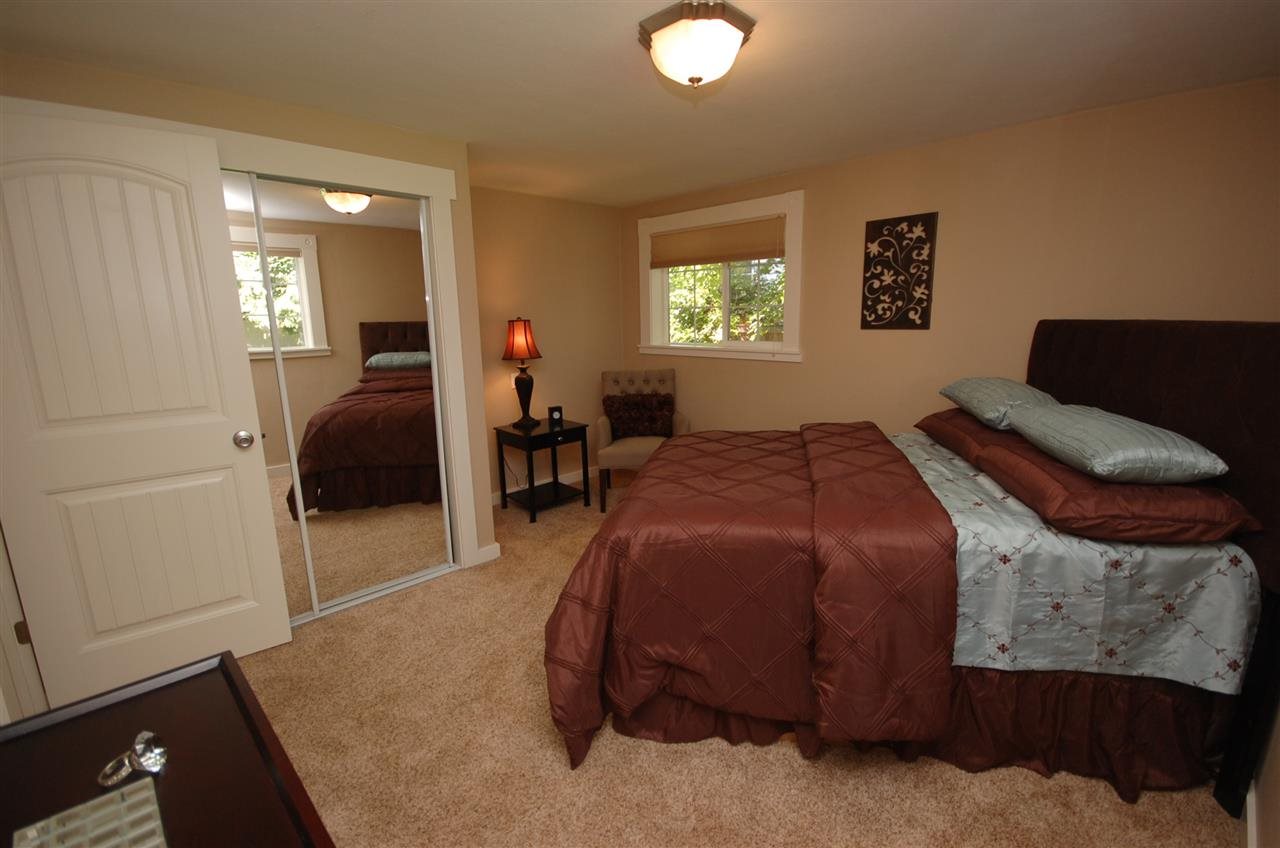 621 E 37th - Photo 5