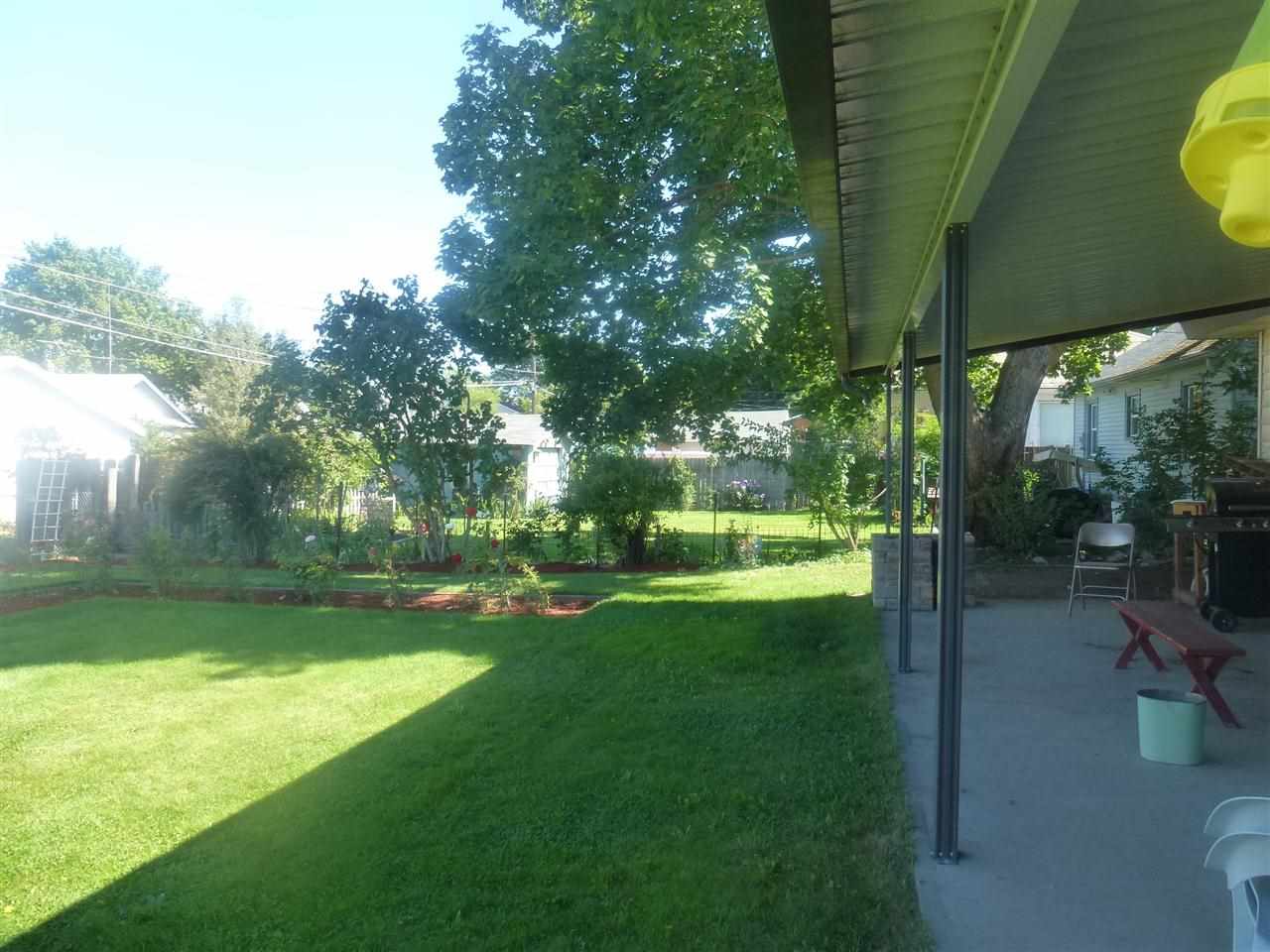 2321 E Diamond Ave - Photo 2
