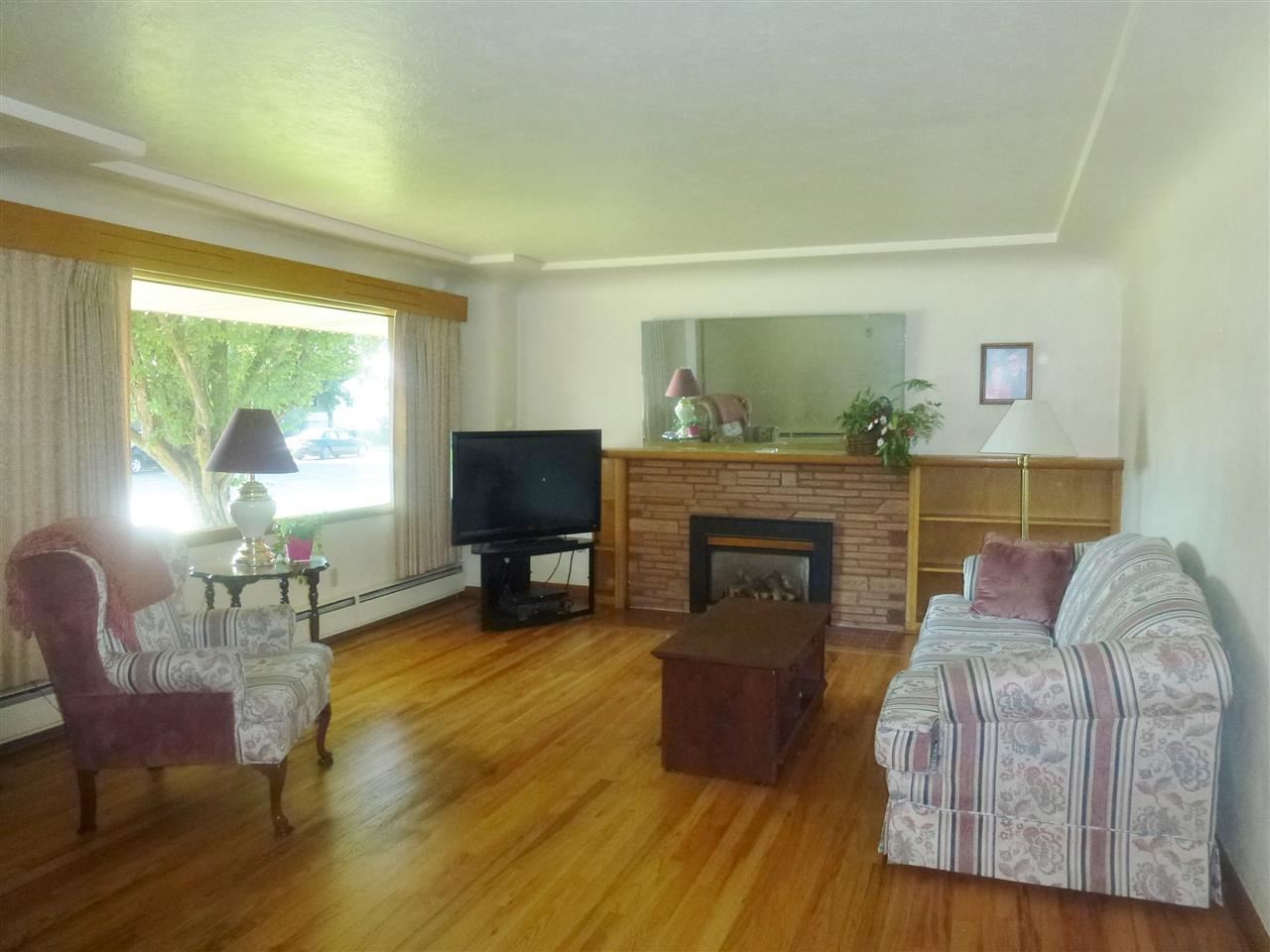 2321 E Diamond Ave - Photo 3