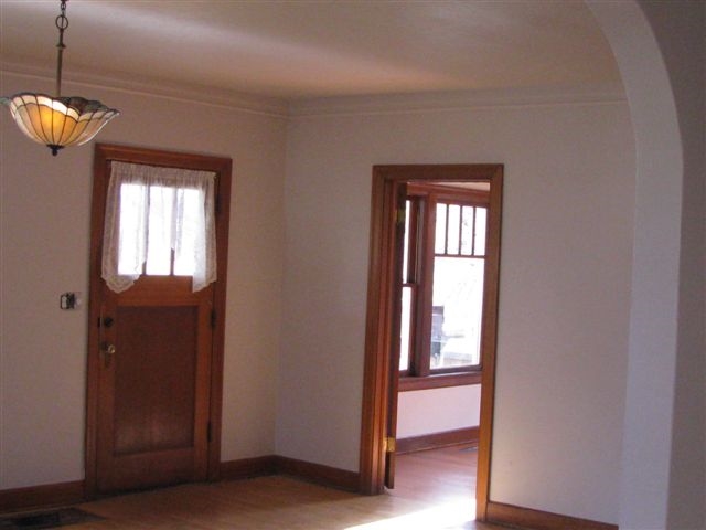 634 Valley Westside - Photo 11