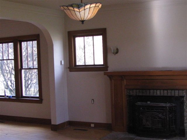634 Valley Westside - Photo 3