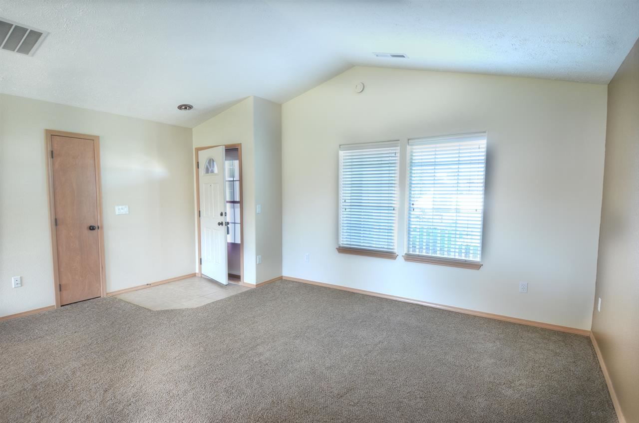 7006 N Bluegrass Ln - Photo 4