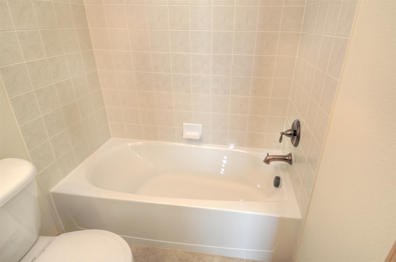 7006 N Bluegrass Ln - Photo 9