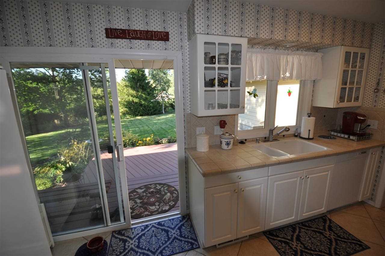 1611 E 37th - Photo 4