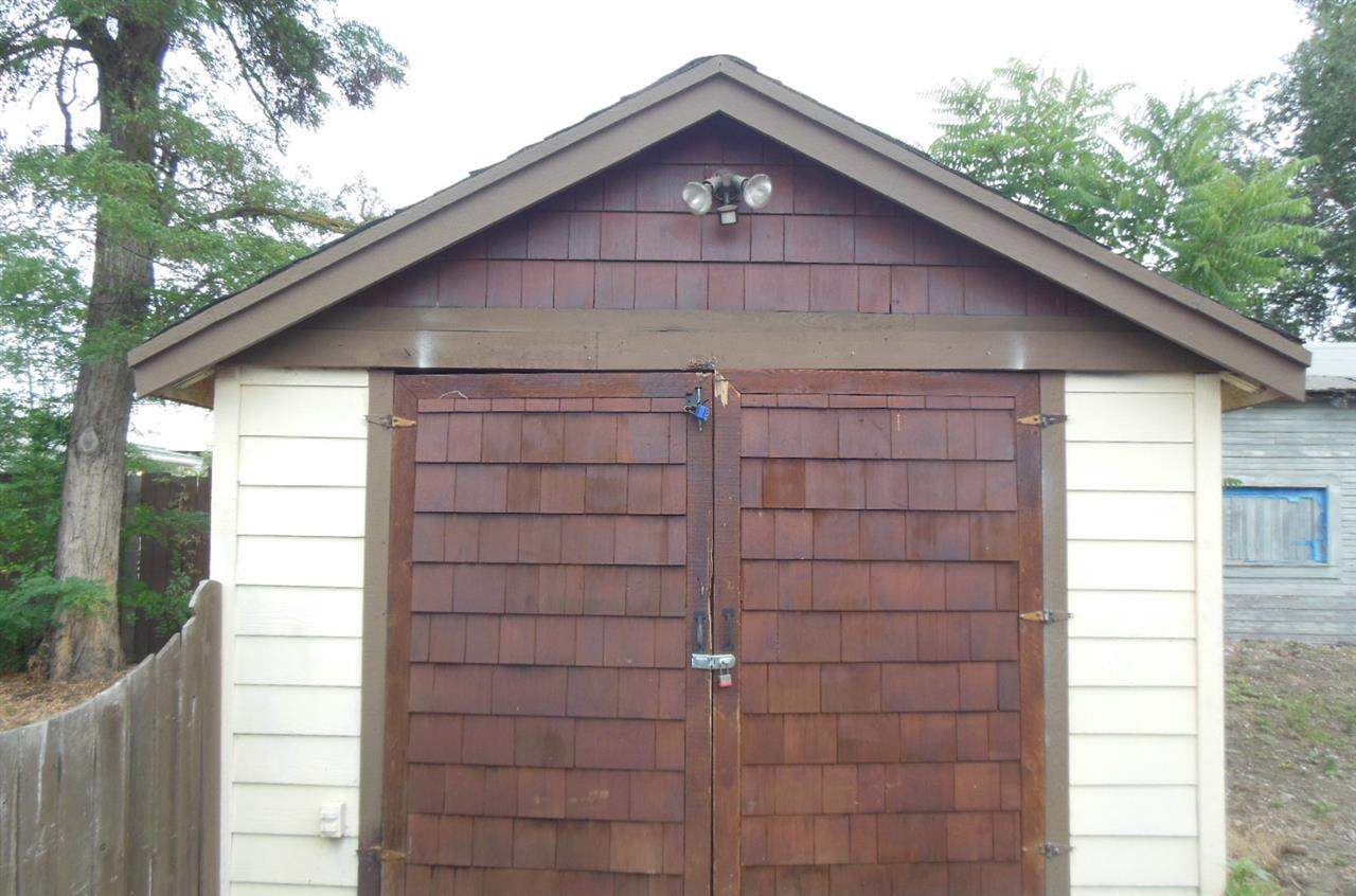 3020 N Walnut St - Photo 7