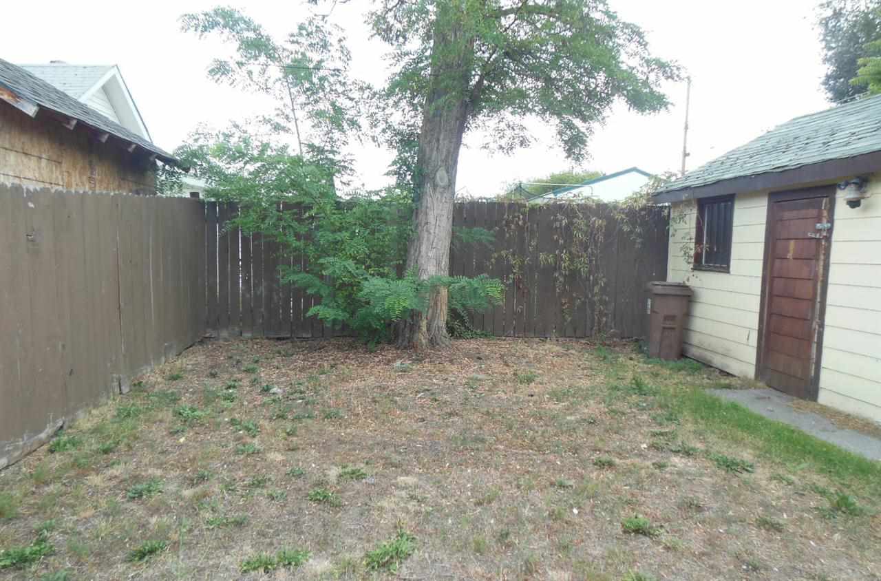 3020 N Walnut St - Photo 8