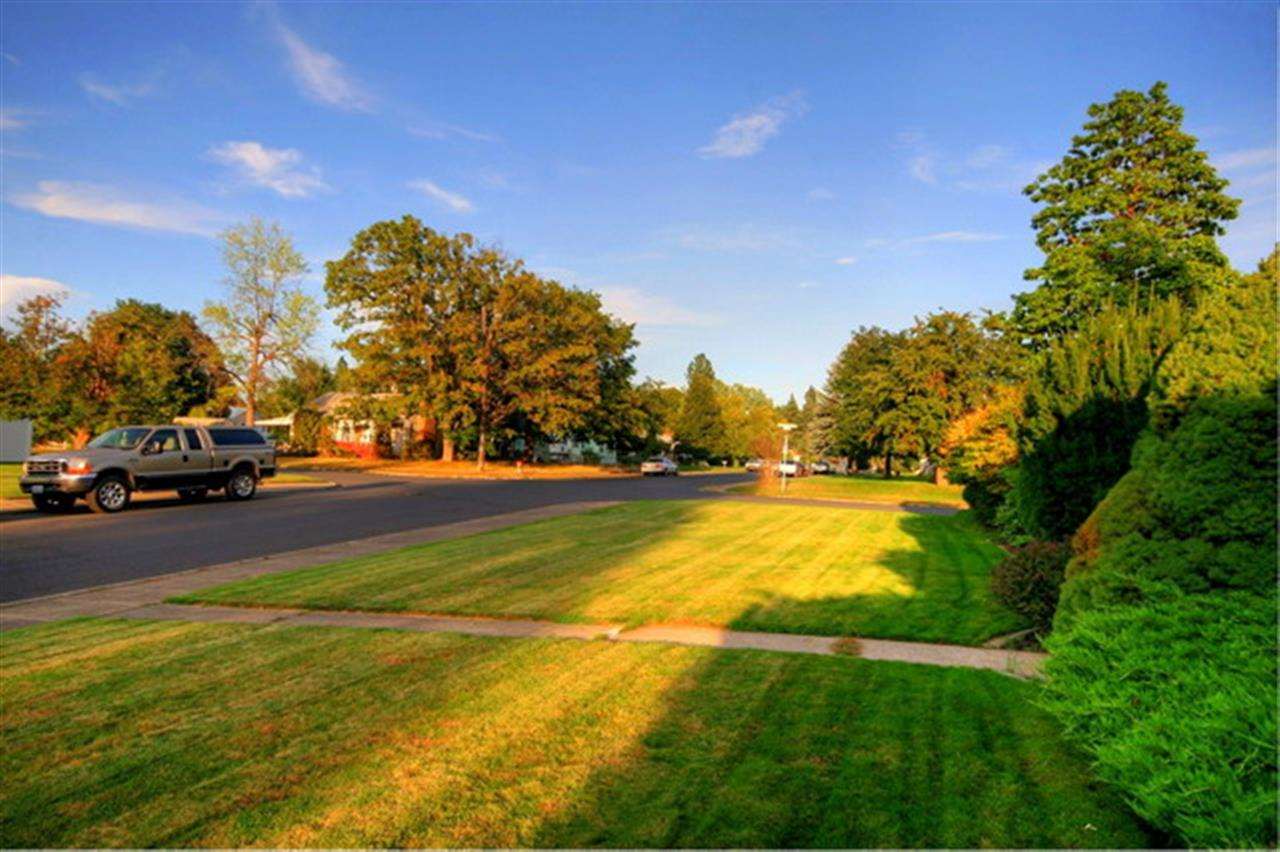 2405 W Providence Ave - Photo 18