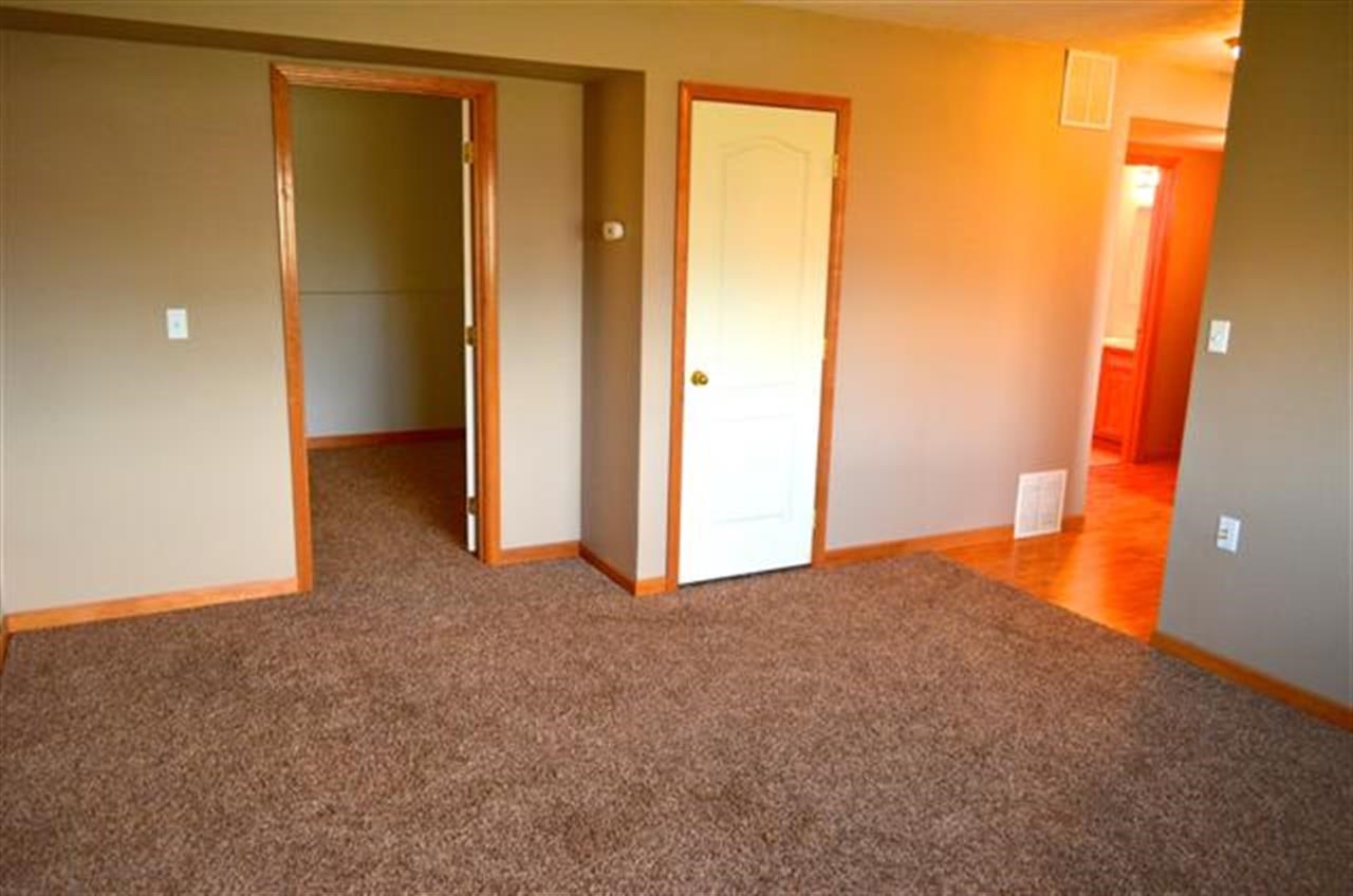 4906 E 14TH Ave - Photo 14