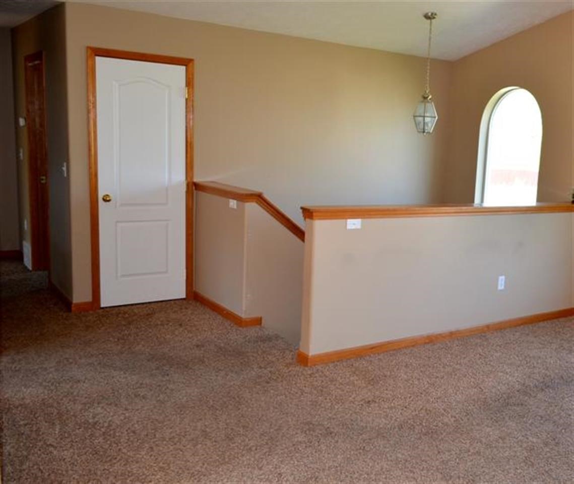 4906 E 14TH Ave - Photo 3