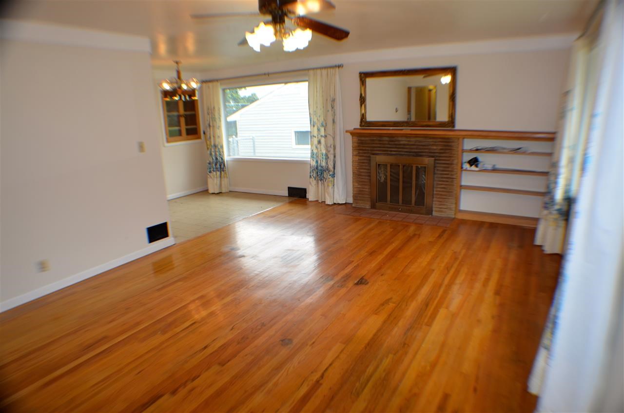 3311 E Hills Ct - Photo 5