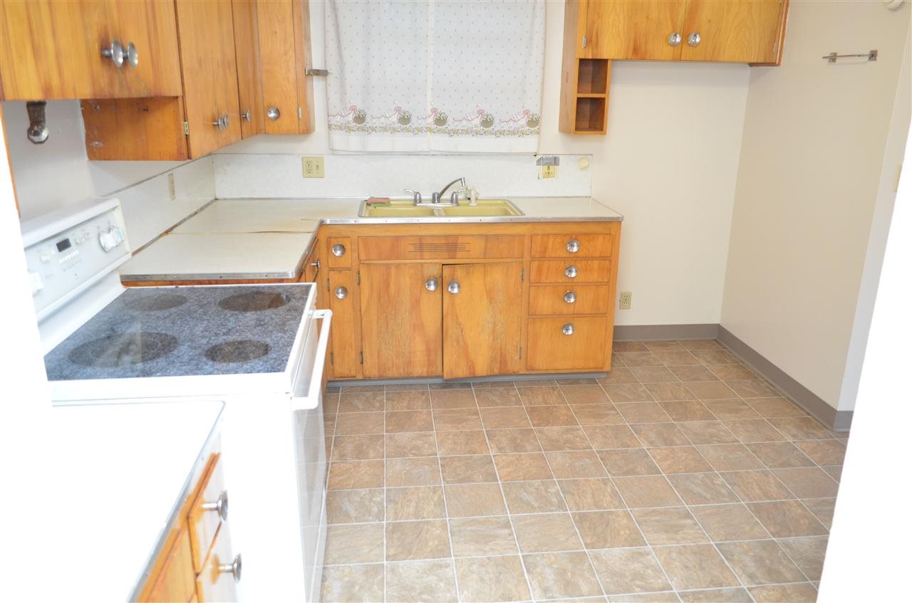 3311 E Hills Ct - Photo 8