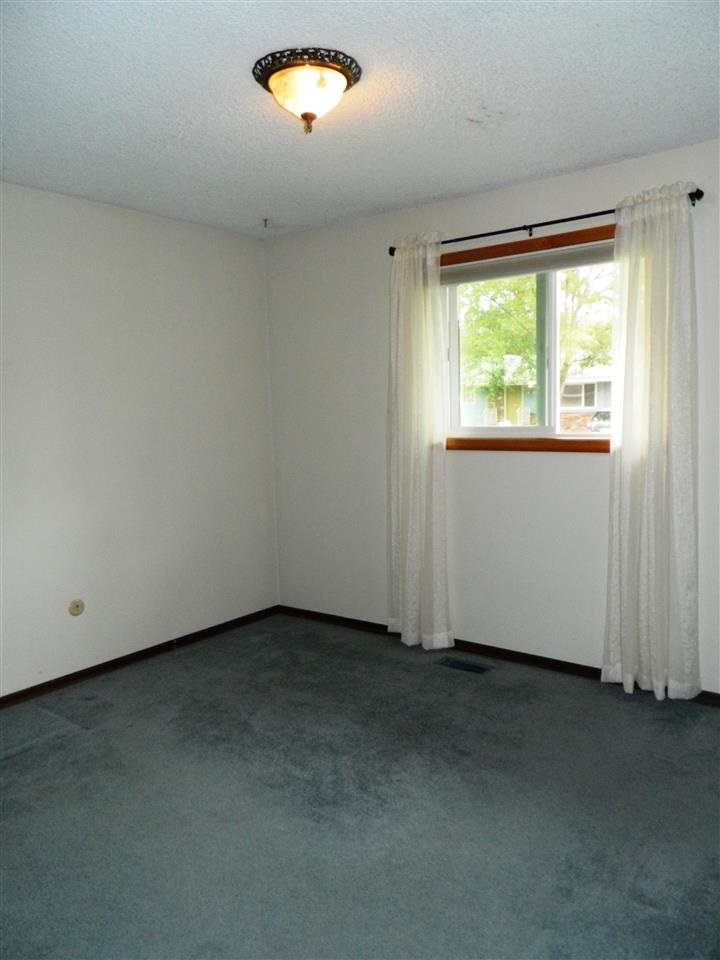 6511 N Victor - Photo 4
