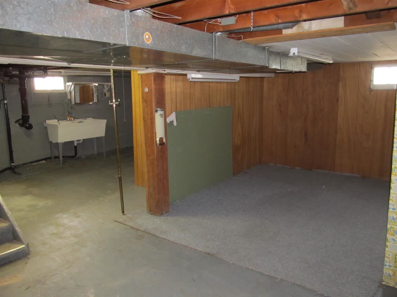 301 S Center - Photo 4