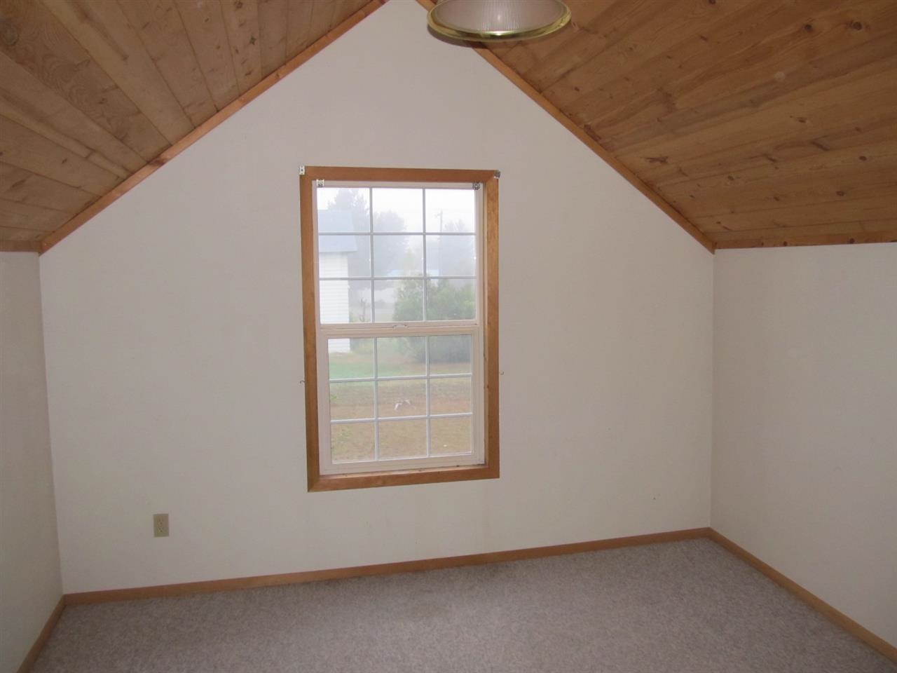 301 S Center - Photo 8