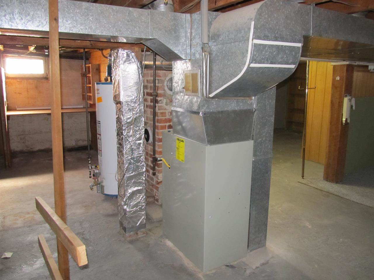 301 S Center - Photo 10