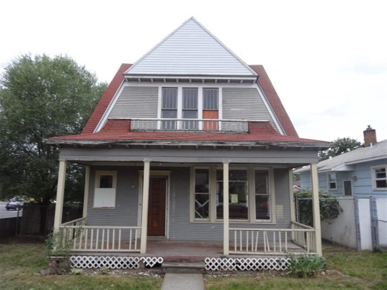 2020 E Courtland Ave - Photo 1