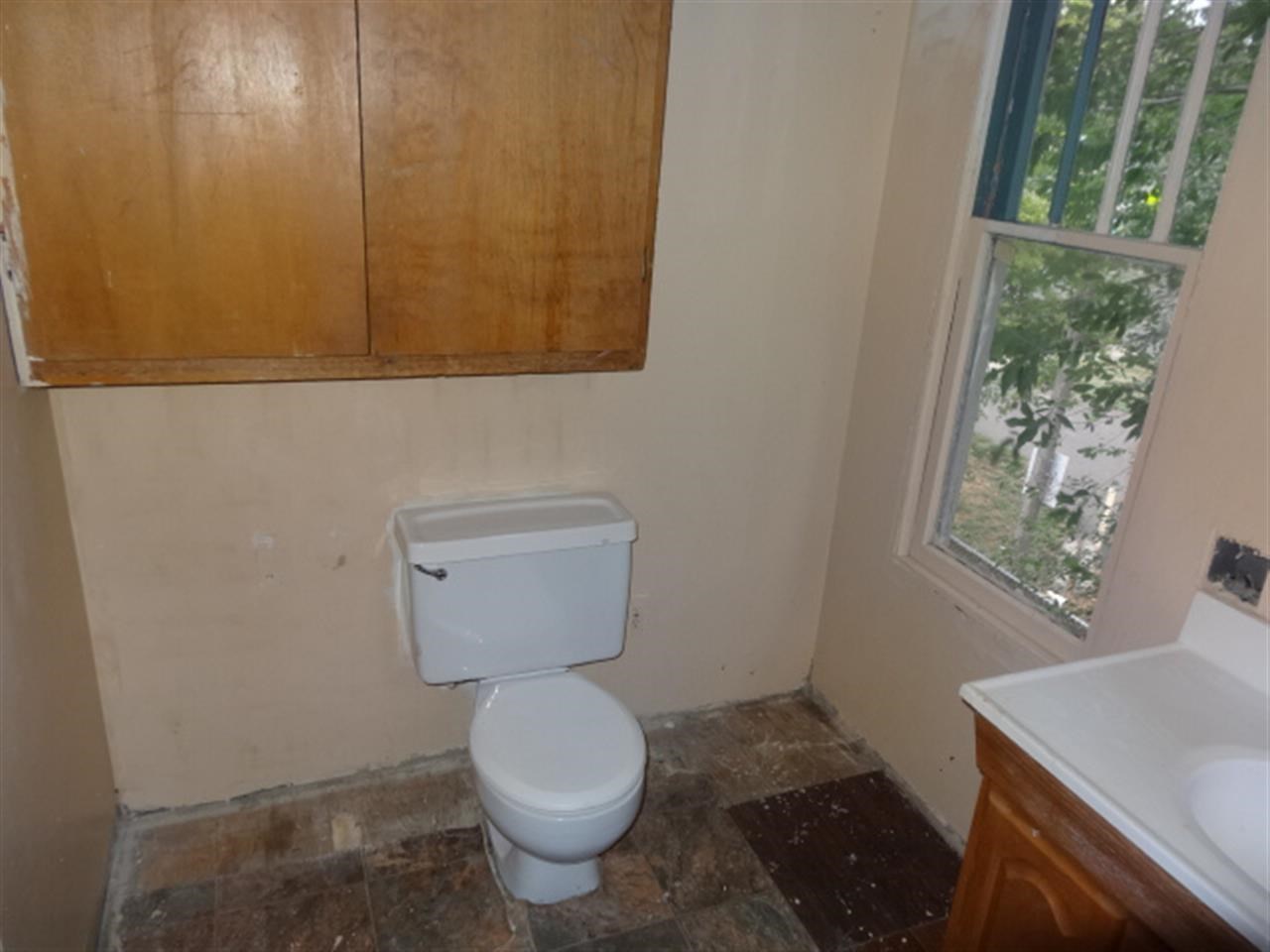 2020 E Courtland Ave - Photo 18
