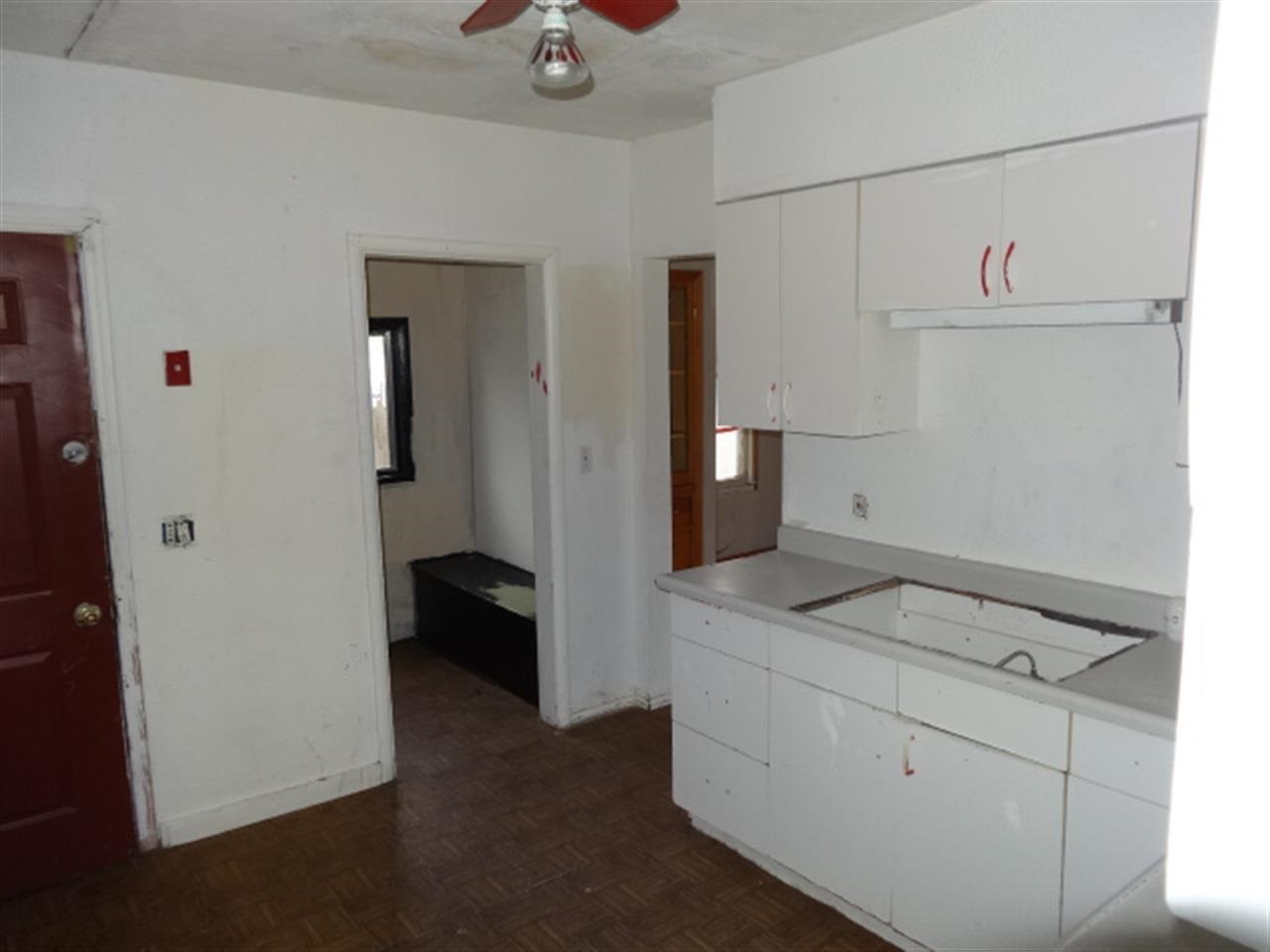 2020 E Courtland Ave - Photo 7