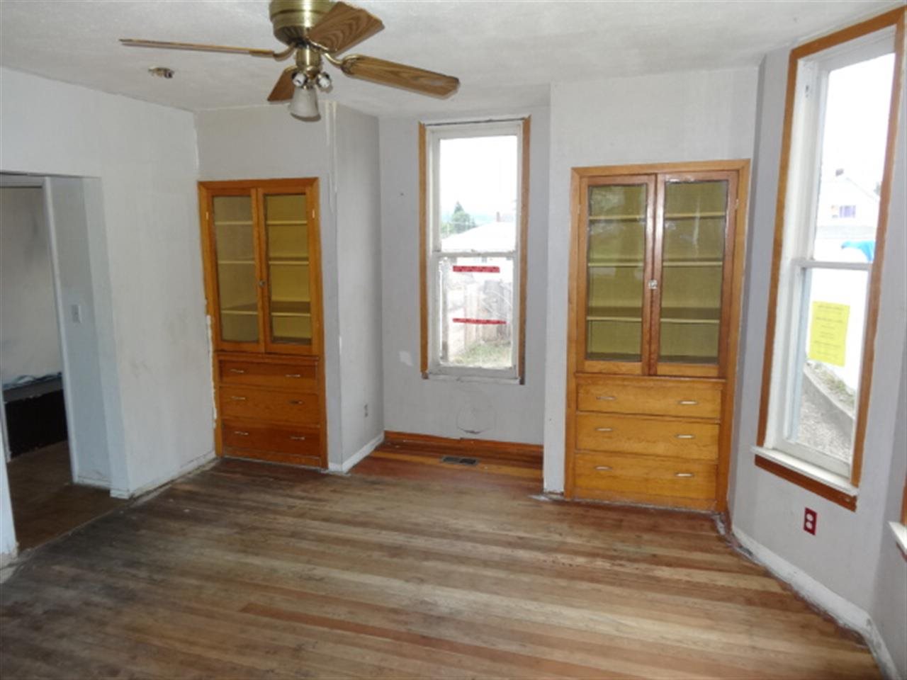 2020 E Courtland Ave - Photo 8