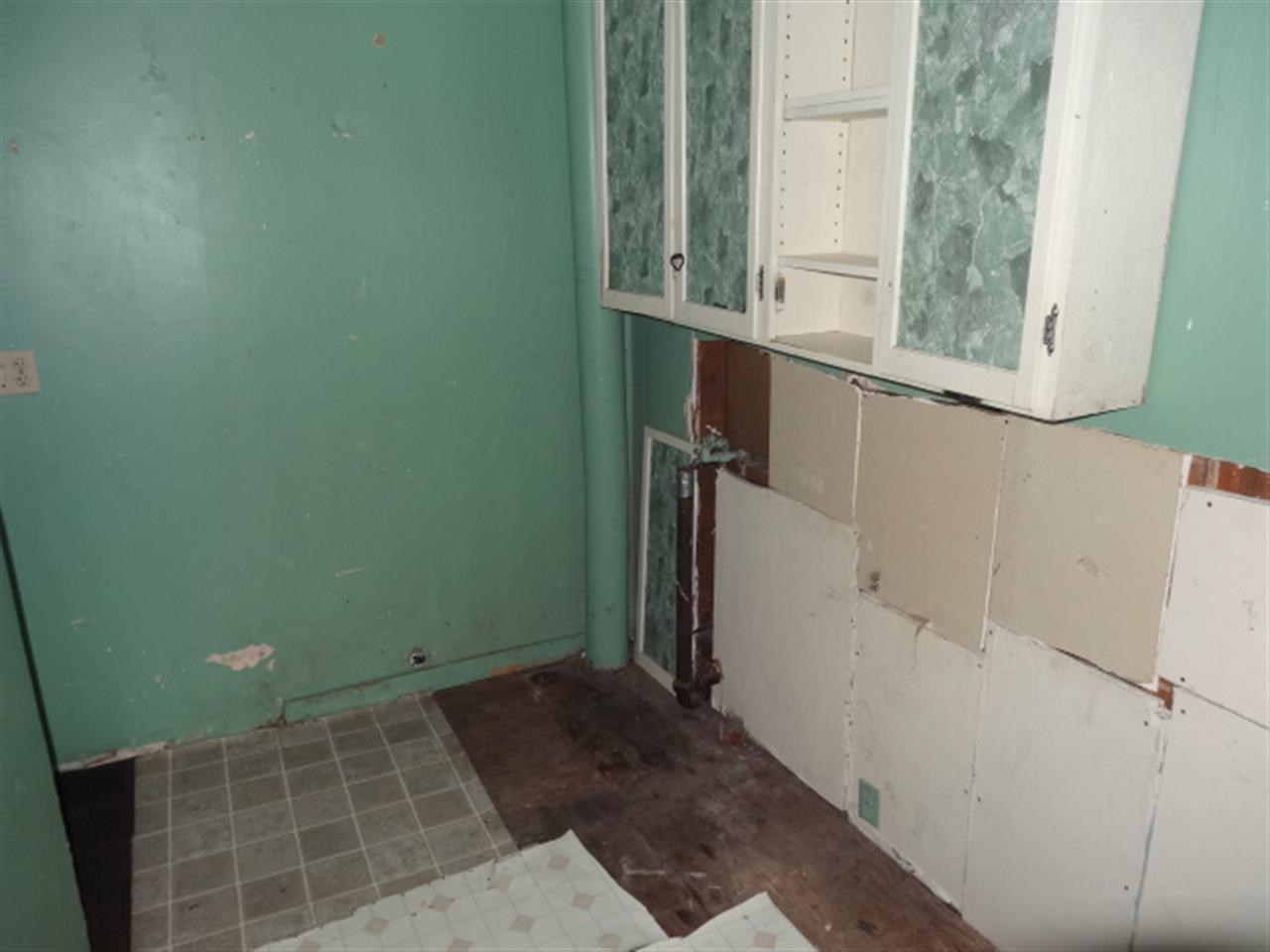 2020 E Courtland Ave - Photo 10