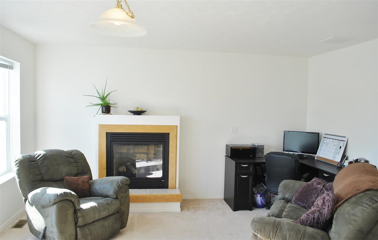 719 S Aspen St - Photo 9
