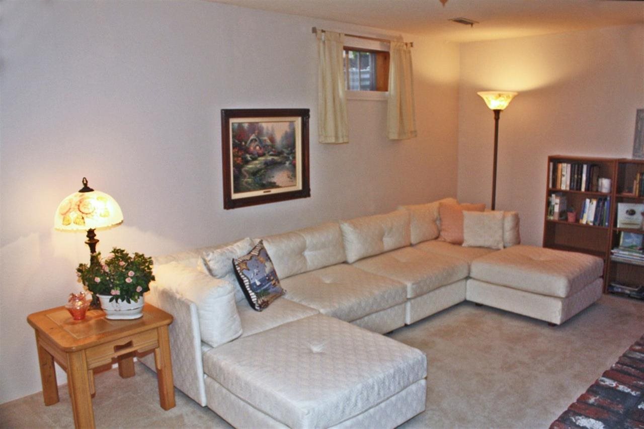 15705 E 11th Ave - Photo 12