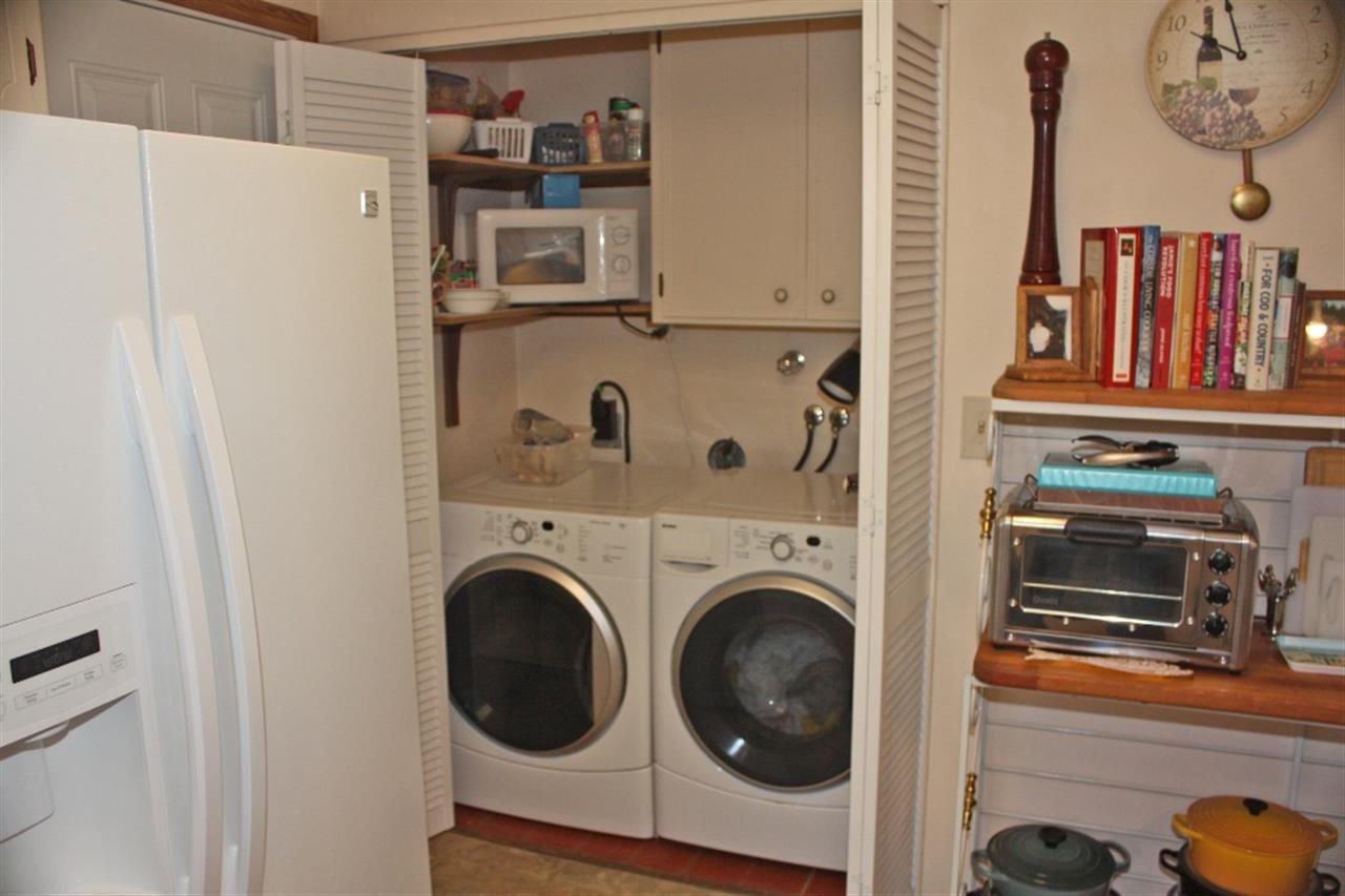 15705 E 11th Ave - Photo 8