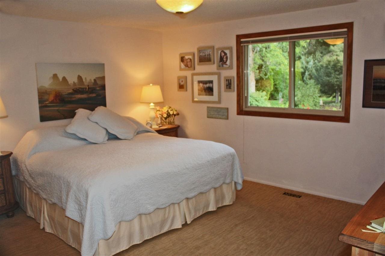 15705 E 11th Ave - Photo 9