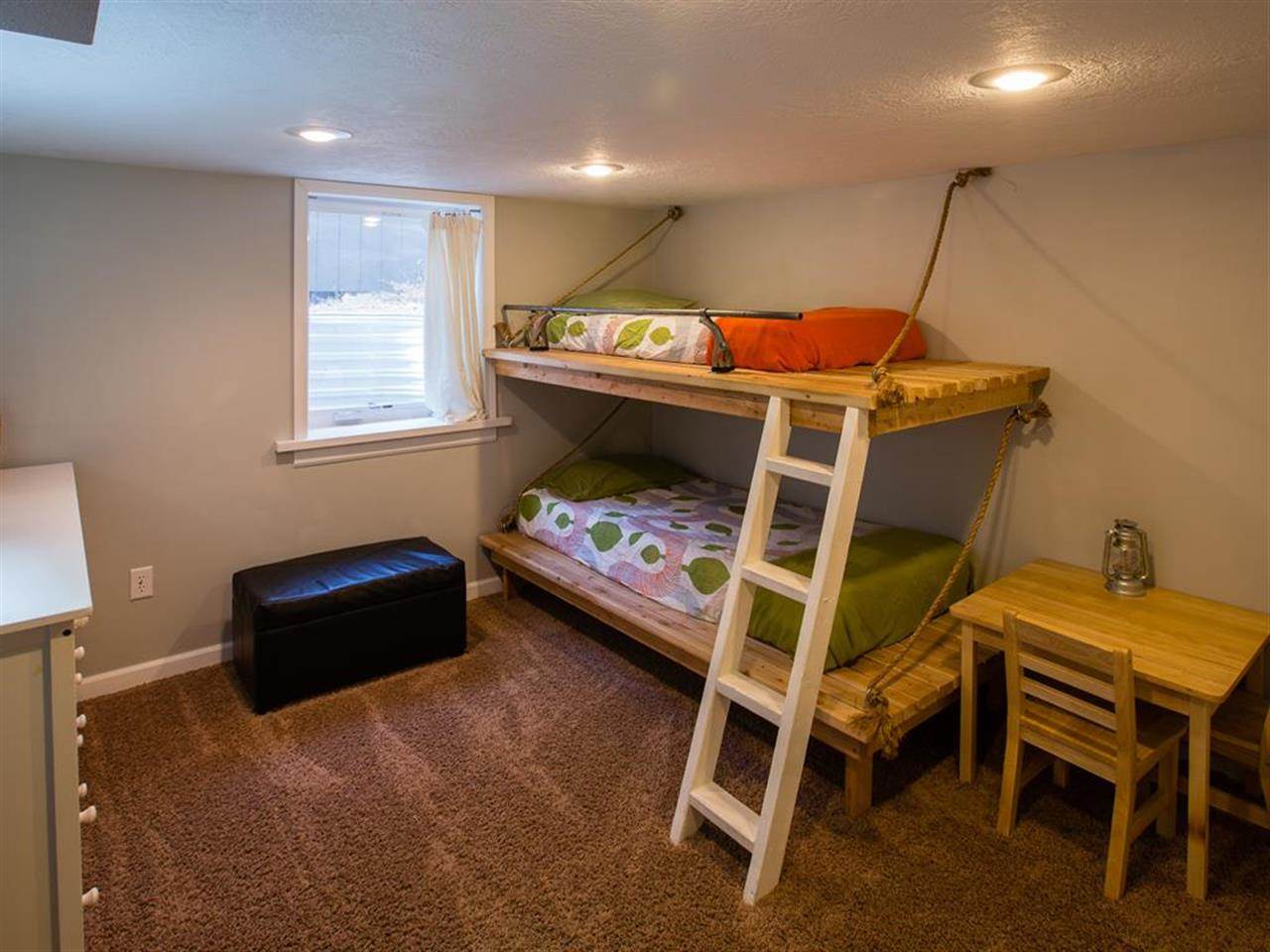 937 E 39th - Photo 12
