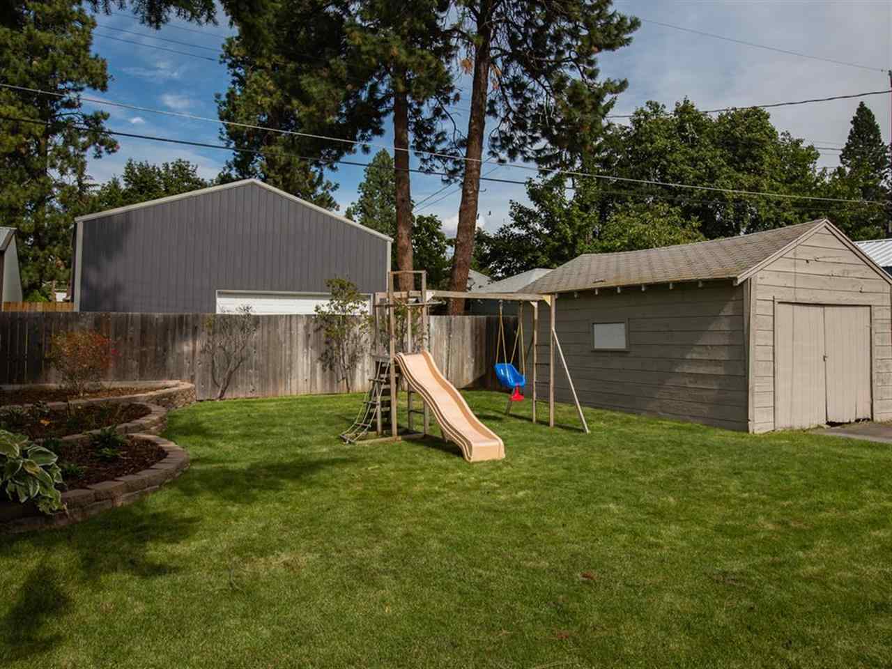 937 E 39th - Photo 14